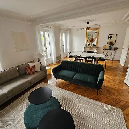 Typical Haussmannien Flat Apartment Paris