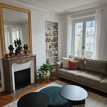Typical Haussmannien Flat *