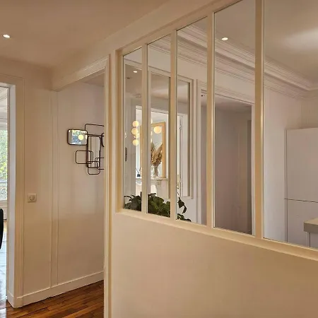 Typical Haussmannien Flat Apartamento *